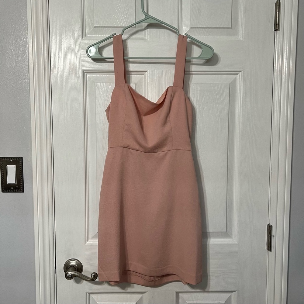Wilfred Aperature Tie-Back Dress in Pink